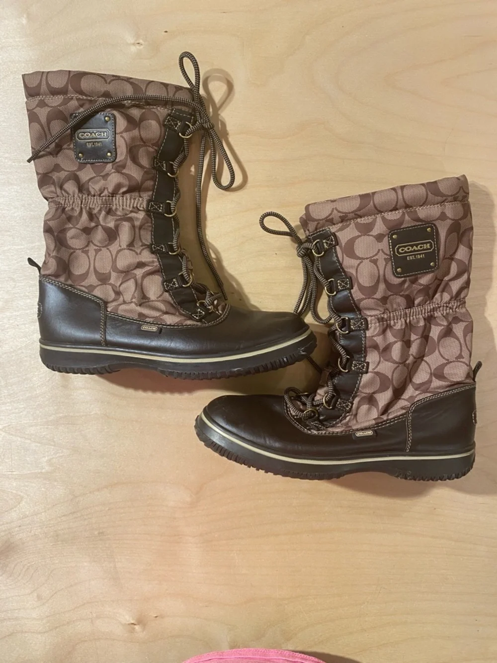 Coach Brown Signature Logo Lace-Up Winter Boots 8B (RD)